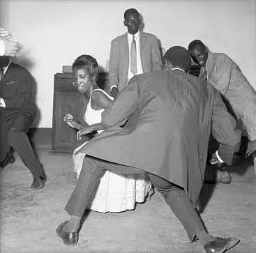 Dance-the-twist_-1965