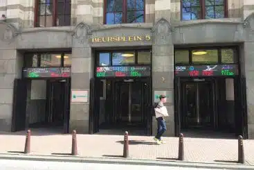 Robert Webbe & https://flic.kr/p/t6dM79