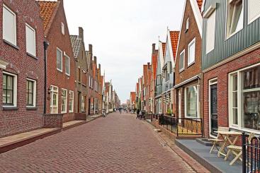 Source: Dennis Jarvis & https://flic.kr/p/jgZJ6b