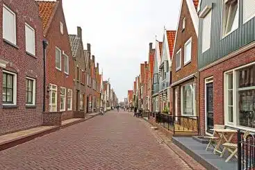 Source: Dennis Jarvis & https://flic.kr/p/jgZJ6b