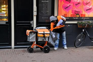 Source: FaceMePLS & https://flic.kr/p/9jTJSh