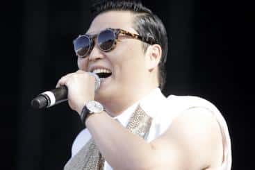 SourcE: Eva Rinaldi & https://flic.kr/p/e1H2t6